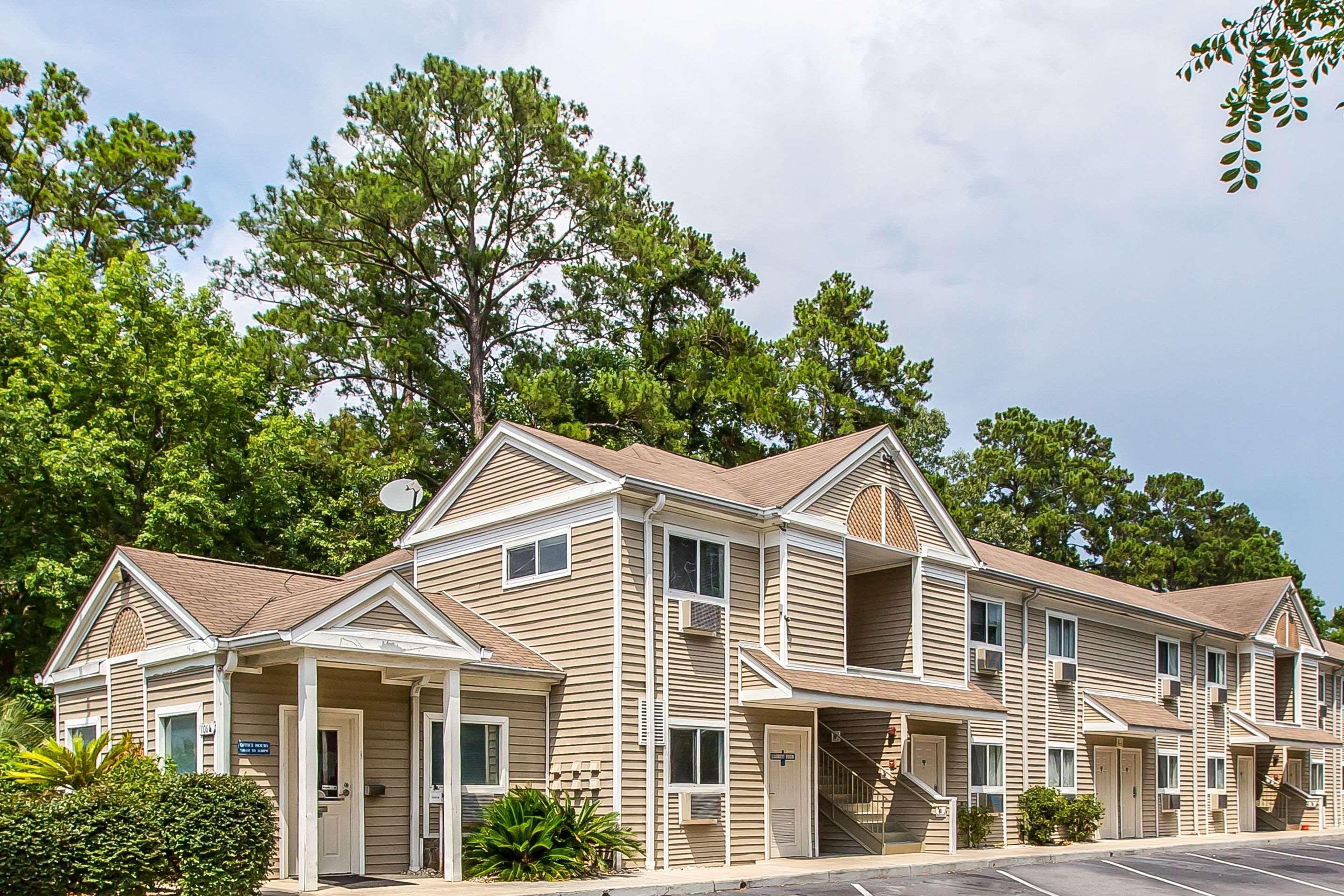 Suburban Studios Abercorn Savannah Exterior photo